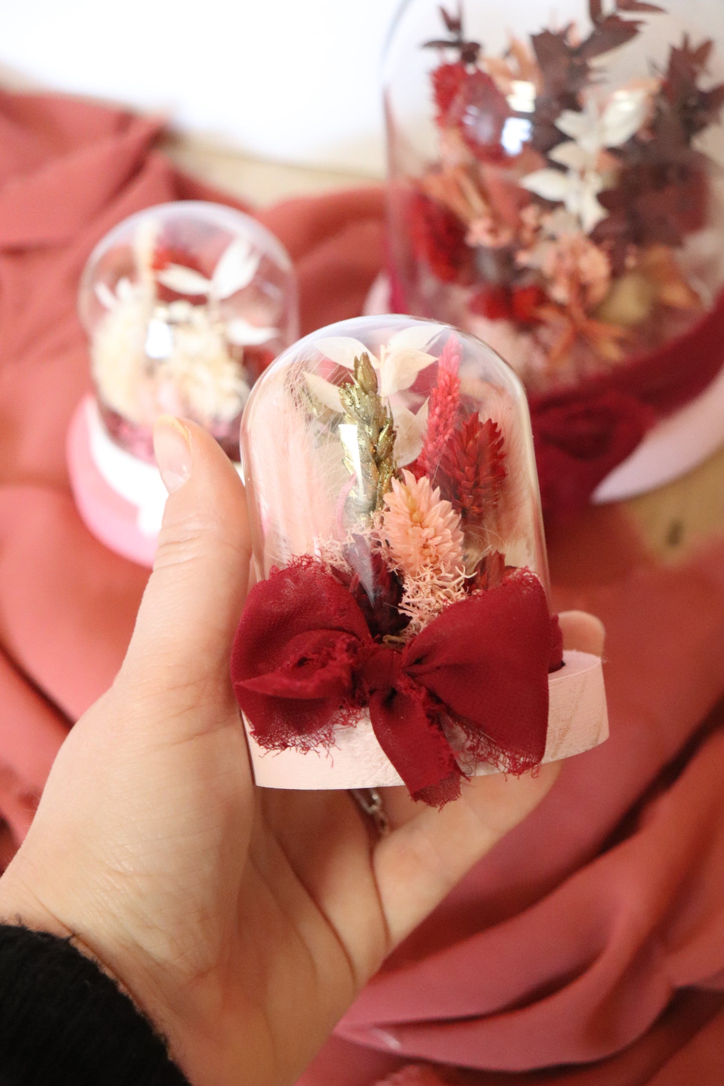 Baby cloche fleurs séchées rouge et rose