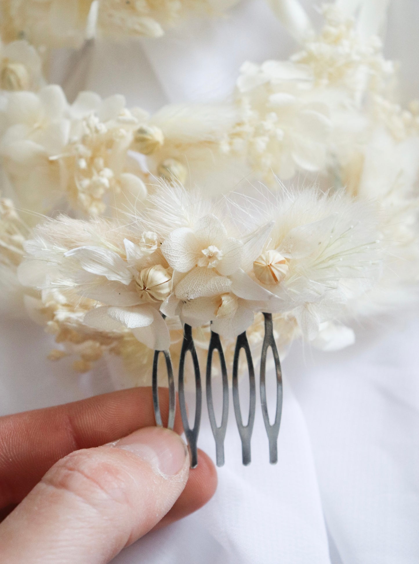 Peigne fleuri (évènements, mariages,...)