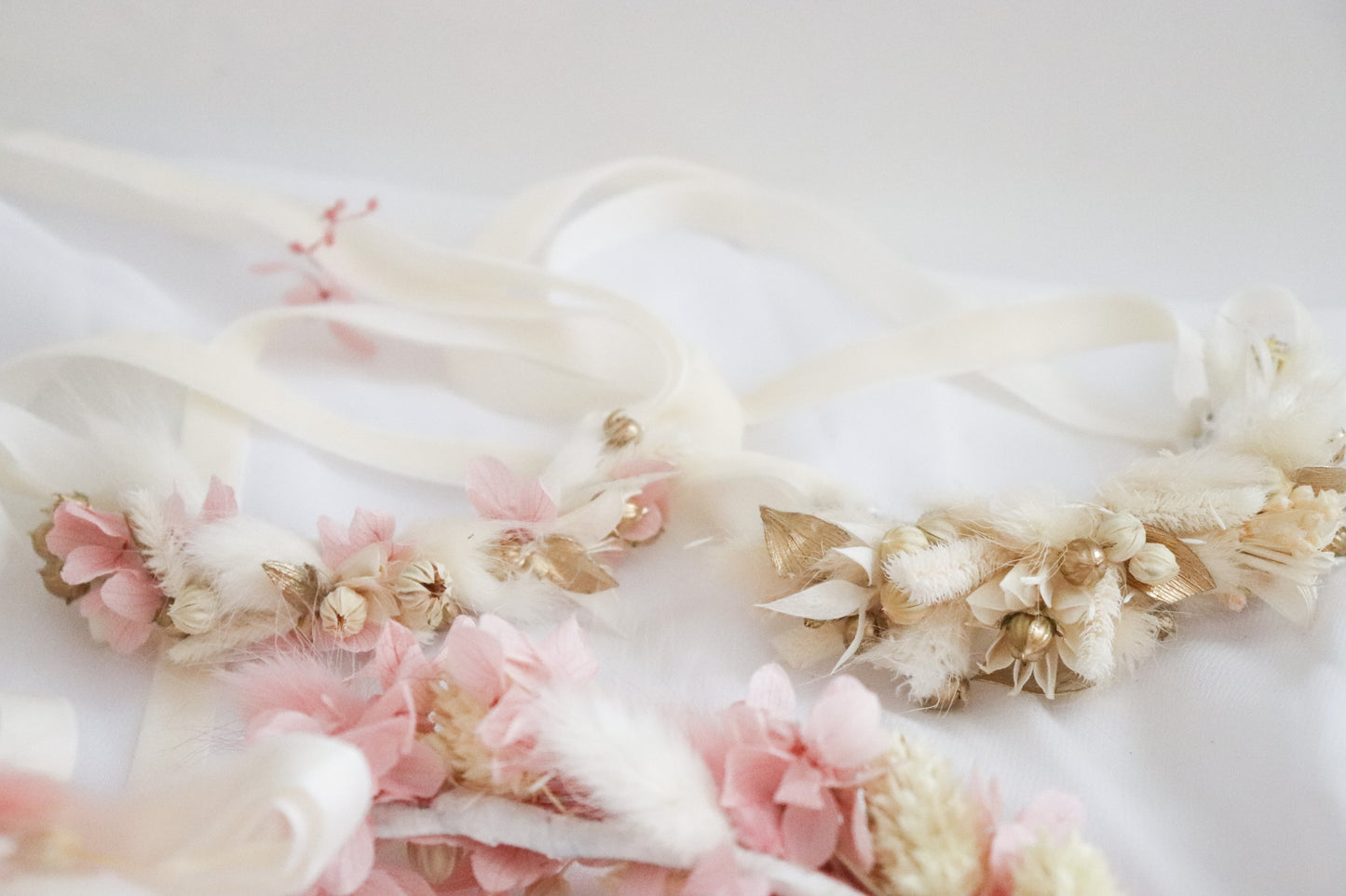 Bracelet en fleurs séchées et stabilisées personnalisable