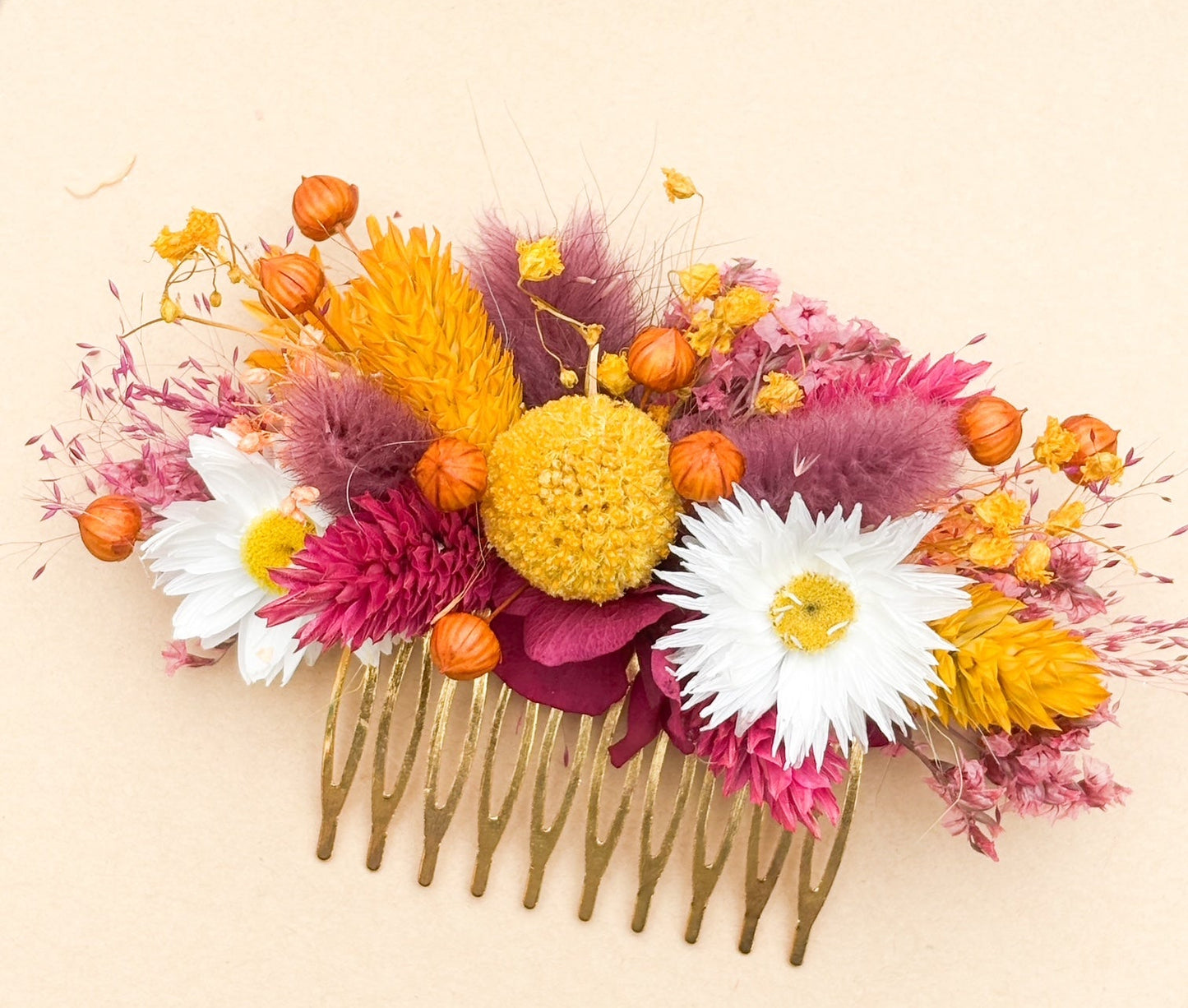 Peigne en fleurs séchées et stabilisées sur mesure